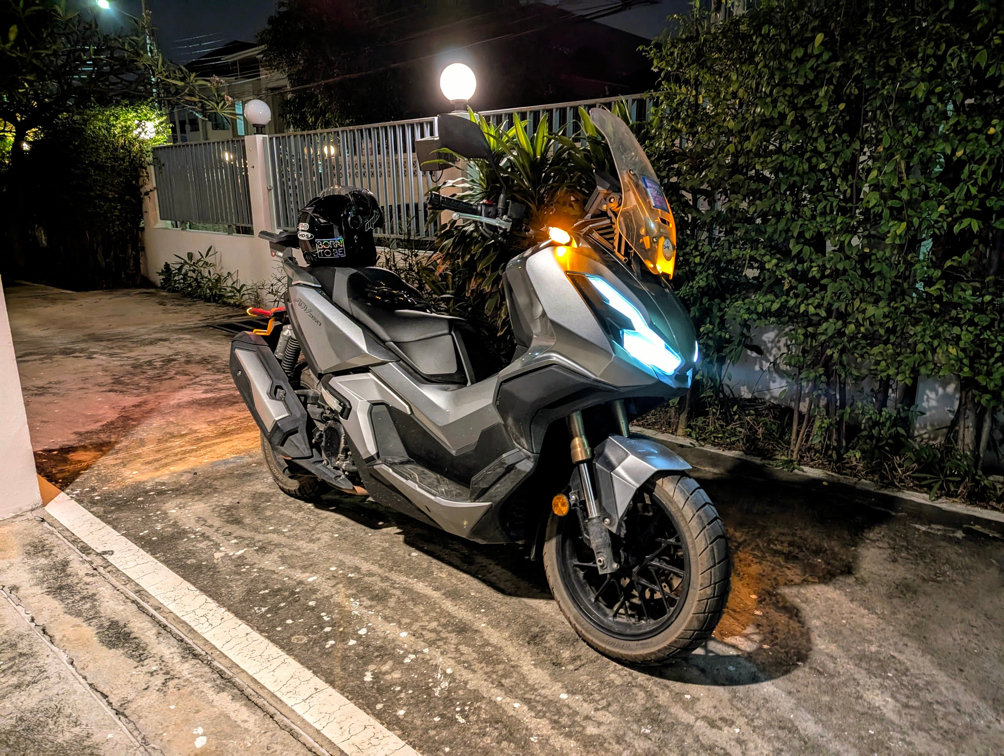 PXL_20241109_135357724.NIGHT.RAW-01.COVER~3